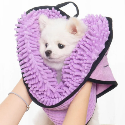 Serviette-chien-mauve