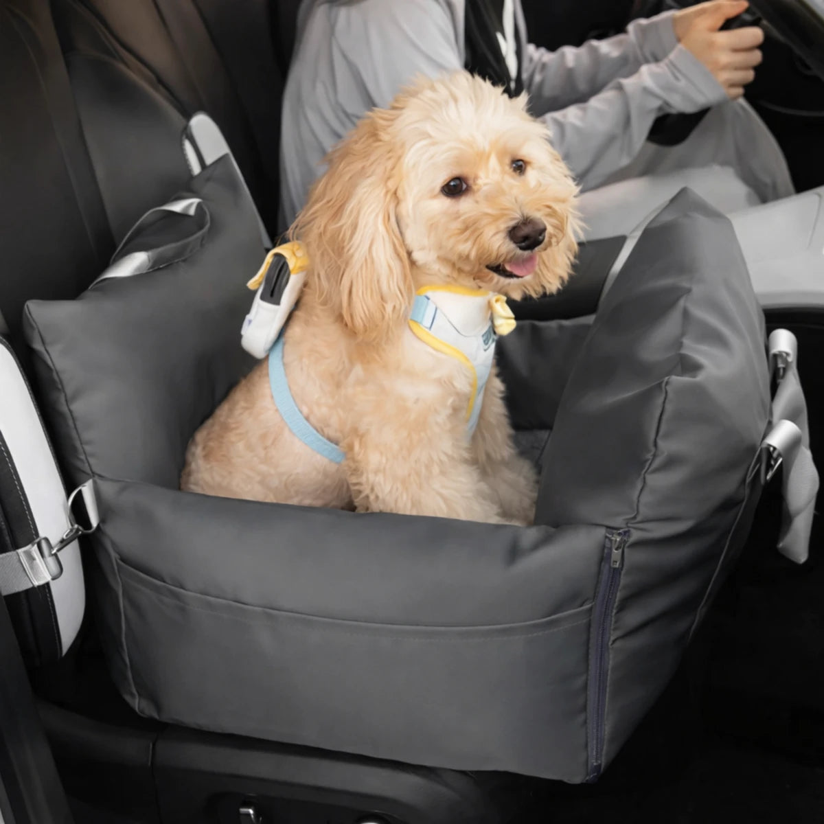 Siège auto imperméable pour chien gris – panier confortable et sécurisé en voiture